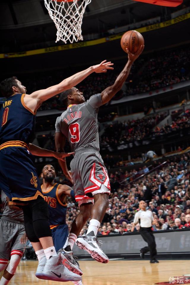 雷速足球直播平台-公牛横扫福建队，戈贝尔状态火热