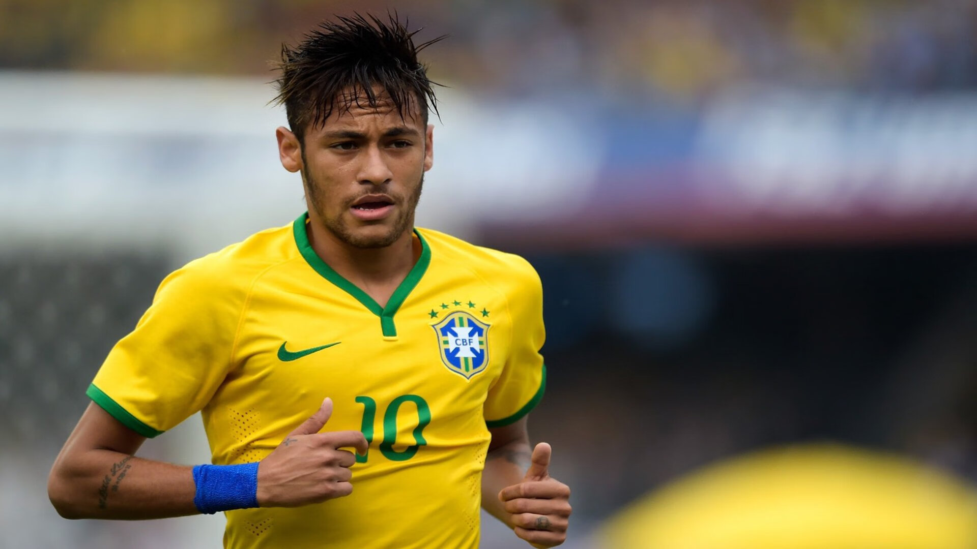 卡马文加,从绿茵场到F1街道赛之夜,一个跨界胜负手的诞生