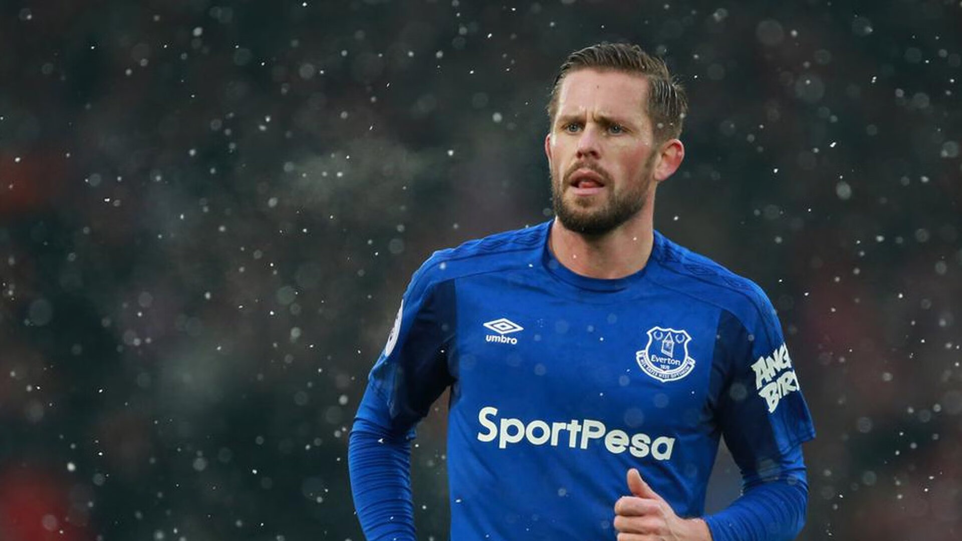 赛场双焦点,法国队横扫泰国队展团队之力,辛杜独舞点燃羽球激情夜