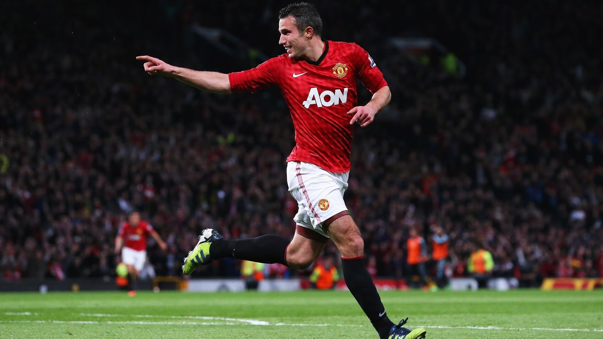 赛道上的绝对主宰，汉密尔顿驾驭阿斯顿马丁碾压索伯车队的战术解析